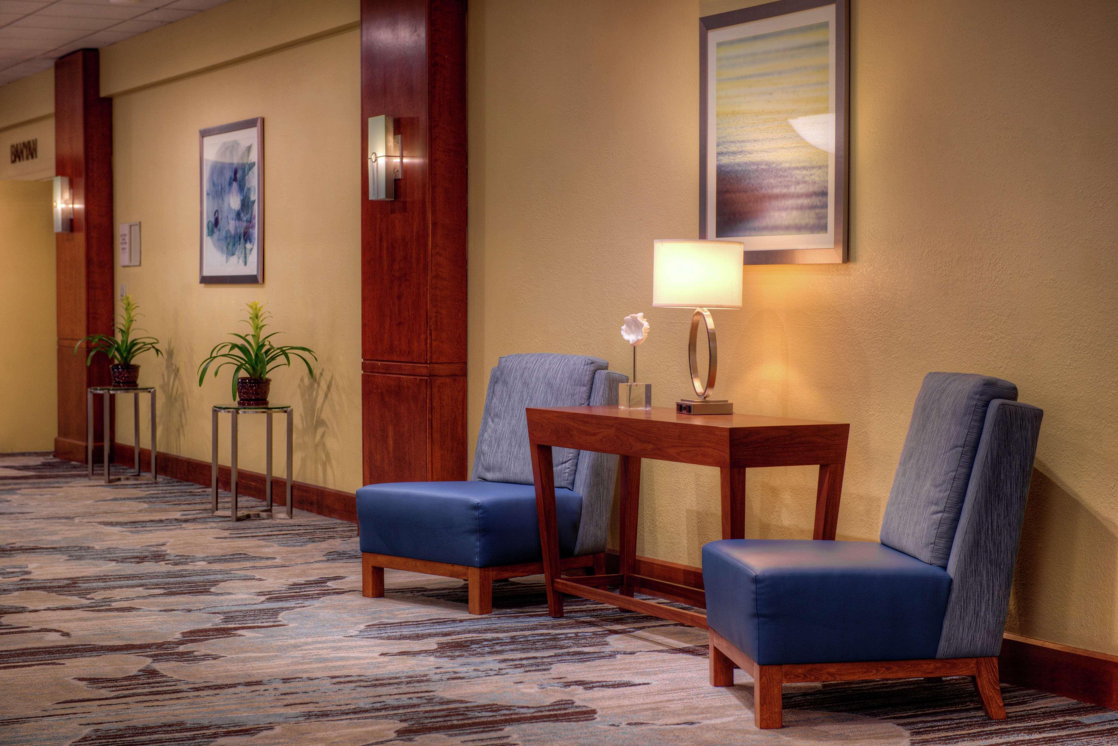 Doubletree By Hilton Hotel Tampa Airport-Westshore Bagian luar foto